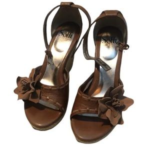 EUC Sofft Wedge Sandals